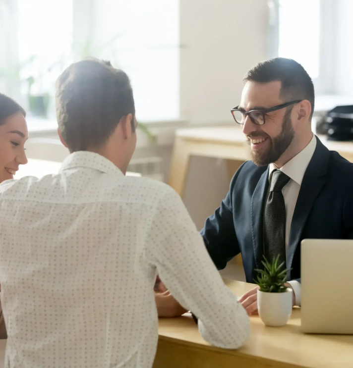 Moderne-allsens-geurmachine-met-houten-detail-en-matte-afwerking