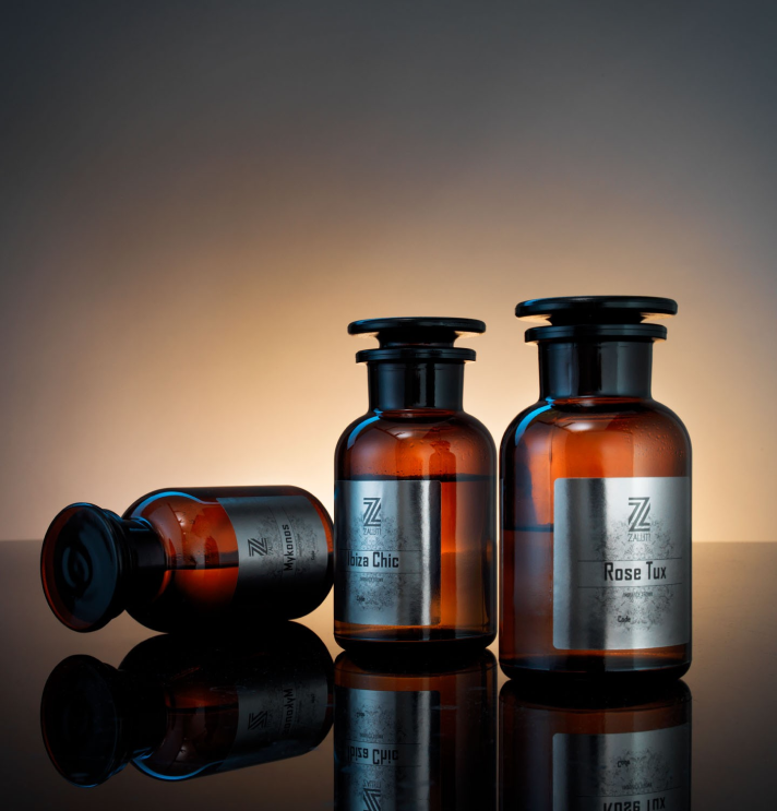 Moderne-allsens-geurmachine-met-houten-detail-en-matte-afwerking