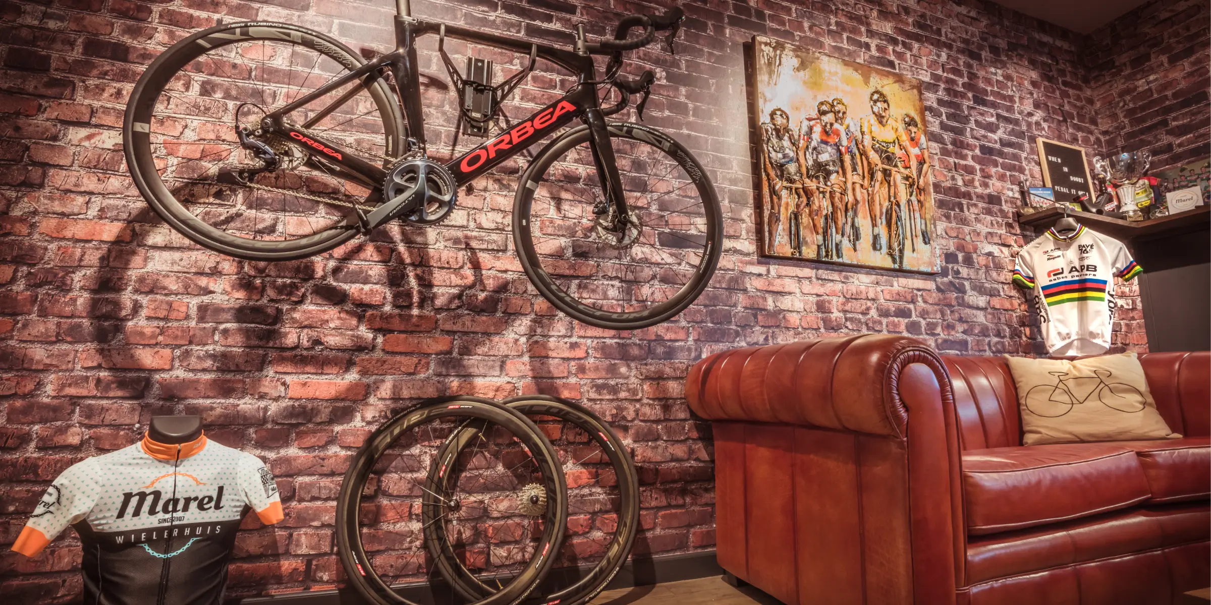 Wielerhuismarelinterieurfietscafe | allsens b. V. Wielerhuis-marel-interieur-fietscafe